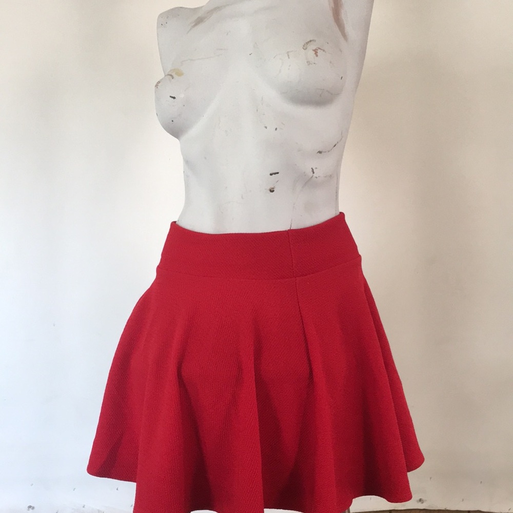 Reu Feng RED Mini Skirt Size Small waist 25”- 36”
